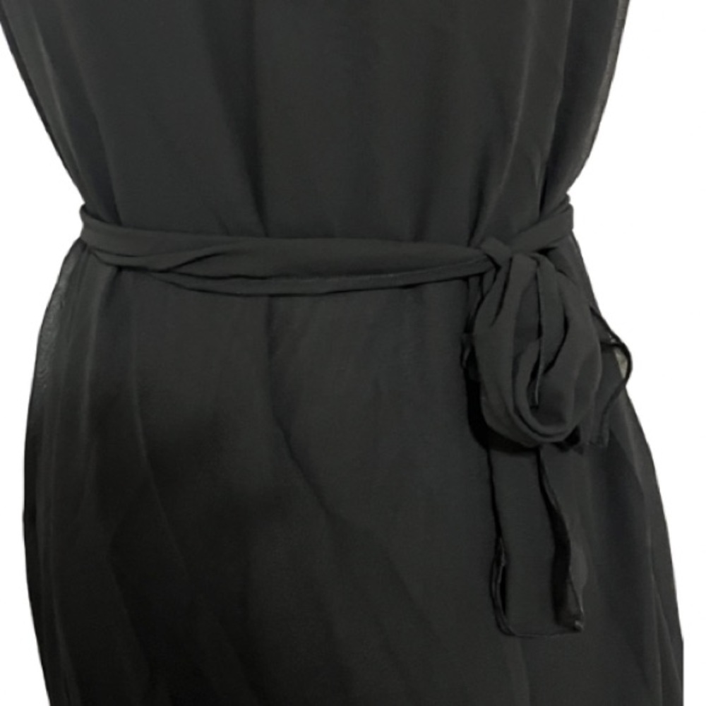 Elegant Black Halter Maxi Dress - Picture 4 of 8